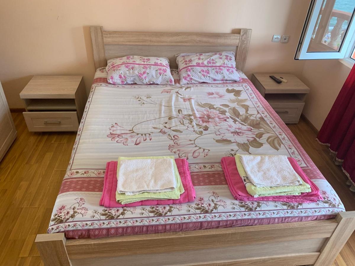 Guest House Rusalka Kobuleti Bagian luar foto