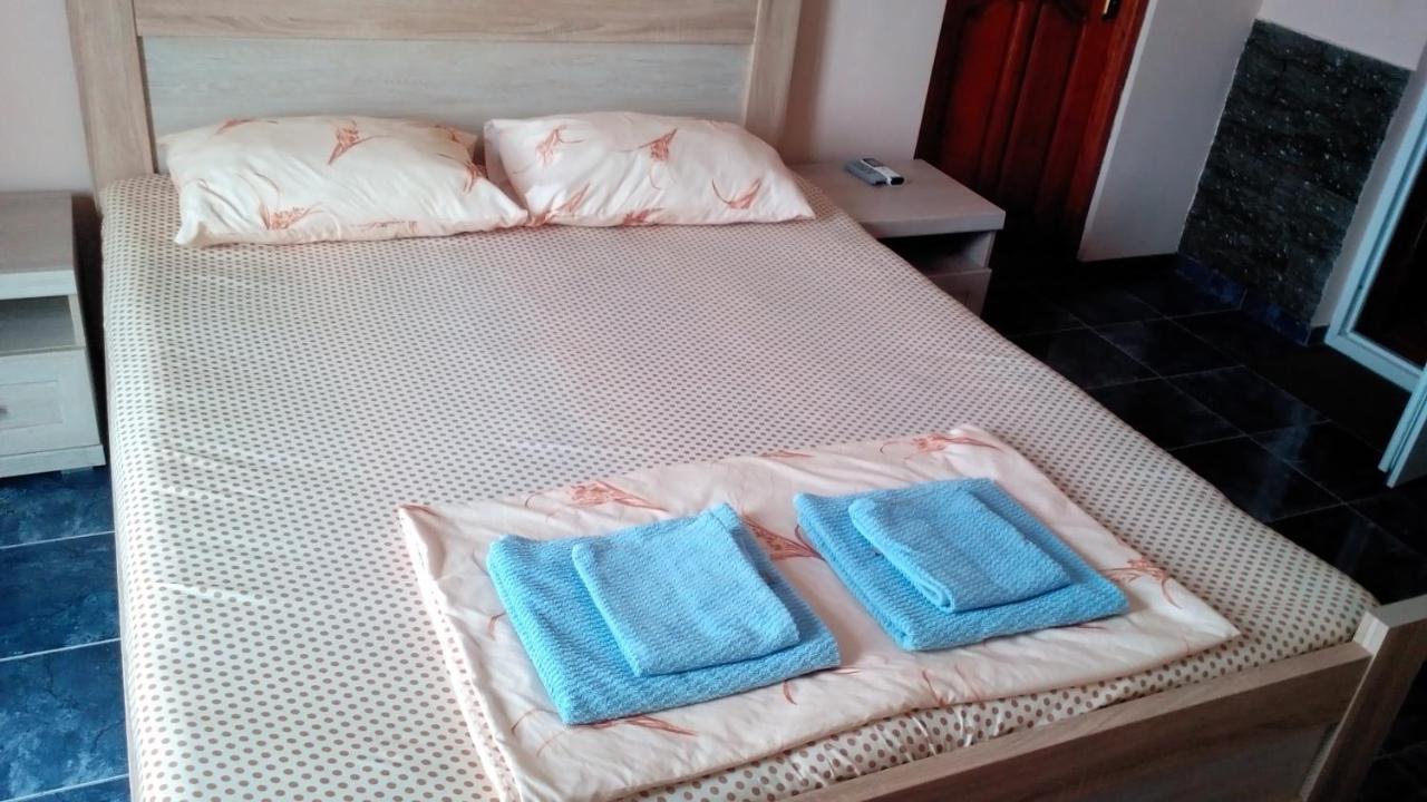 Guest House Rusalka Kobuleti Bagian luar foto