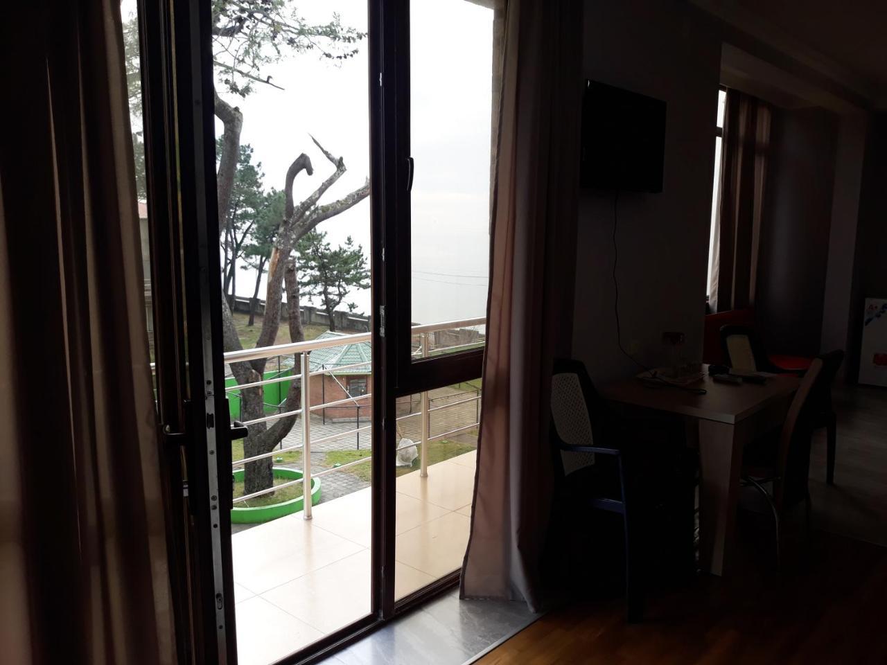 Guest House Rusalka Kobuleti Bagian luar foto