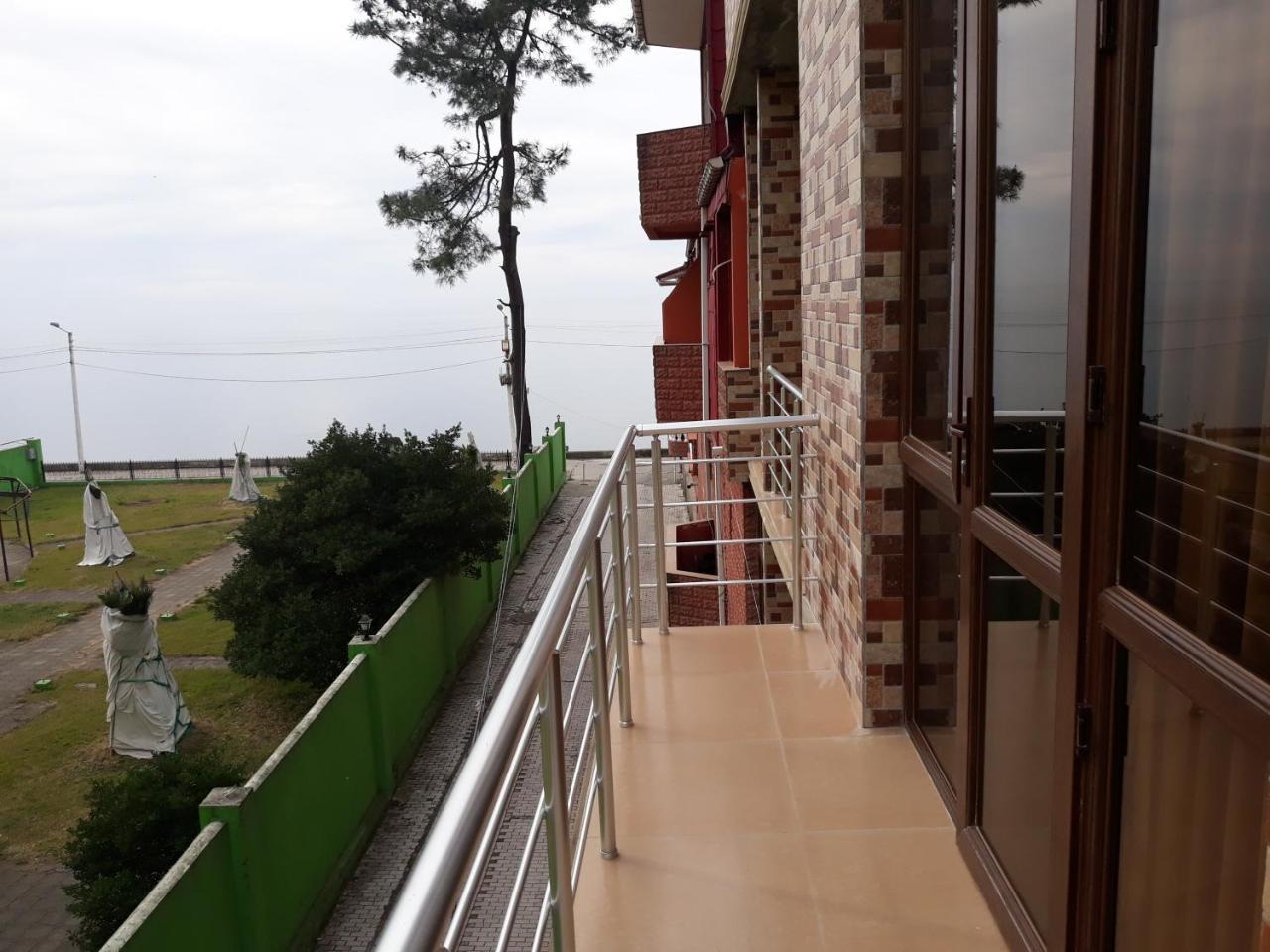 Guest House Rusalka Kobuleti Bagian luar foto